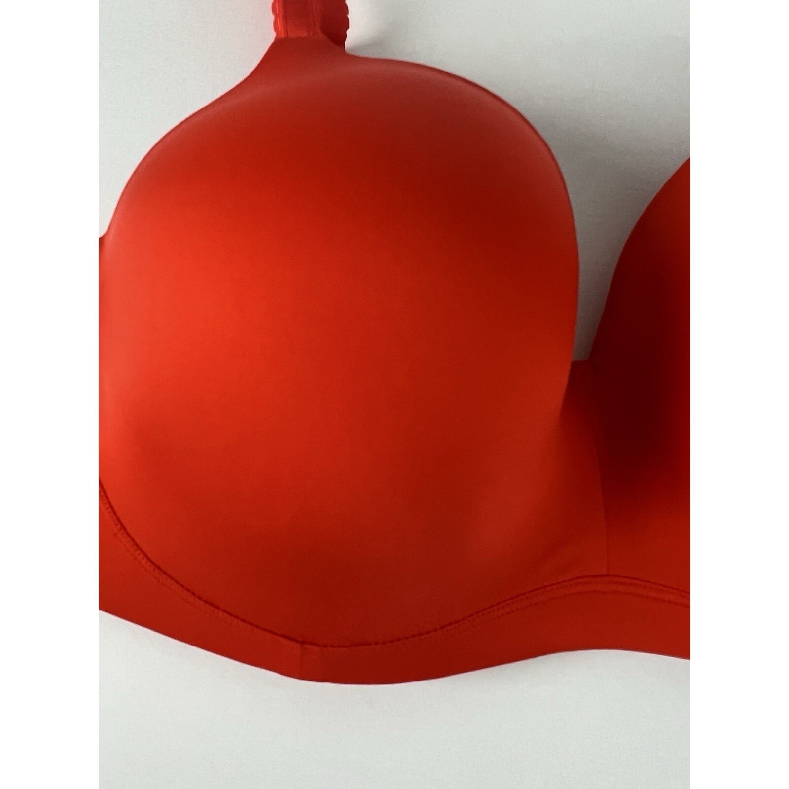 Bare Women Bra Size 32c The Favorite Wireless Smoothing T-Shirt B10246 Poppy B32 — image 6 of 8